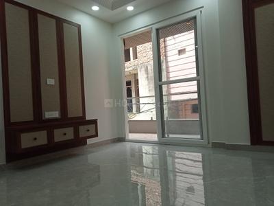 Bedroom Image of 1305 Sq.ft 3 BHK Builder Floor for sale in Shahdara New Delhi for Rs. 15500000