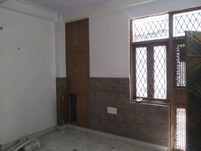 Bedroom Image of 850 Sq.ft 2 BHK Apartment / Flat for sale in Shalimar Garden Ghaziabad for Rs. 5450000