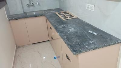 Kitchen Image of 1000 Sq.ft 2 BHK Independent House for rent in RWA Lajpat Nagar 4 Colonies, Lajpat Nagar New Delhi for Rs. 29900
