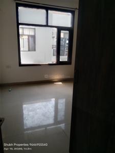 Bedroom Image of 2200 Sq.ft 4 BHK Apartment / Flat for sale in Peer Muchalla Zirakpur for Rs. 10000000