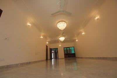 Hall Image of 13500 Sq.ft 10 BHK Independent House for rent in New Friends Colony New Delhi for Rs. 800000