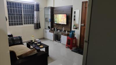 Living Room Image of 715 Sq.ft 1 BHK Apartment / Flat for rent in Hebbal Bengaluru for Rs. 21000