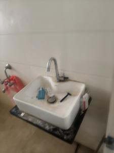 Bathroom Image of 1000 Sq.ft 2 BHK Apartment / Flat for rent in Wagholi Pune for Rs. 26500
