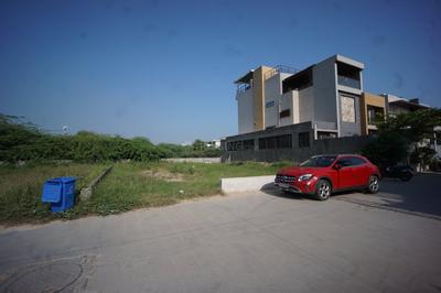 Image of 561 Sq.ft Residential Plot / Land for sale in Sola, Ahmedabad for Rs. 13500000