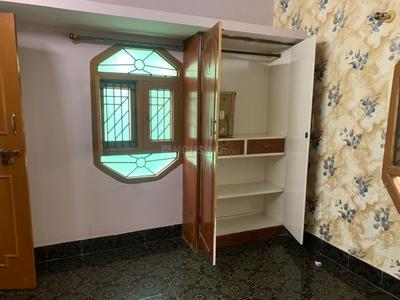 Living Room Image of 1000 Sq.ft 2 BHK Builder Floor for rent in Halasuru Bengaluru for Rs. 36000
