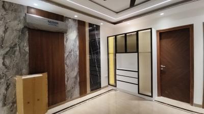 Bedroom Image of 2000 Sq.ft 4 BHK Builder Floor for sale in Vaishali Ghaziabad for Rs. 18500000