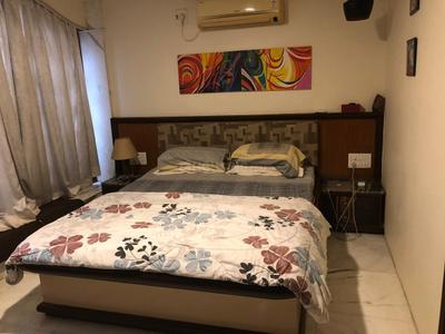 Bedroom Image of 1800 Sq.ft 3 BHK Apartment / Flat for sale in Juhu Mumbai for Rs. 150100000