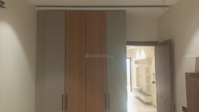 Bedroom Image of 1350 Sq.ft 4 BHK Builder Floor for sale in Pitampura New Delhi for Rs. 22500000
