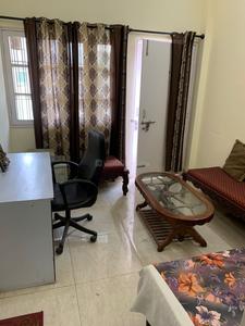 Hall Image of 700 Sq.ft 1 BHK Independent House for rent in Gomti Nagar Lucknow for Rs. 16000