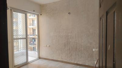 Bedroom Image of 604 Sq.ft 1.5 BHK Apartment / Flat for rent in Prateek Grand City, Siddharth Vihar Ghaziabad for Rs. 19800