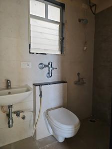 Common Bathroom Image of 800 Sq.ft 2 BHK Apartment / Flat for rent in Nyati Elan, Wagholi Pune for Rs. 21000