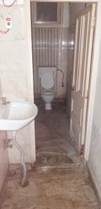 Bathroom Image of 891 Sq.ft 3 BHK Builder Floor for rent in Kamla Nagar New Delhi for Rs. 21000