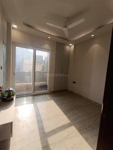 Bedroom Image of 1100 Sq.ft 3 BHK Builder Floor for rent in Ramesh Nagar New Delhi for Rs. 55000