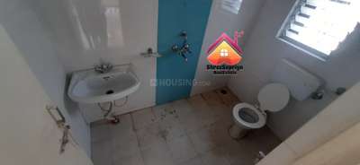 Bathroom Image of 1200 Sq.ft 2 BHK Apartment / Flat for rent in Karve Nagar Pune for Rs. 28000