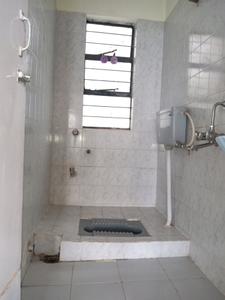 Common Bathroom Image of 1000 Sq.ft 2 BHK Apartment / Flat for rent in Shivanand Garden, Wanwadi Pune for Rs. 27500