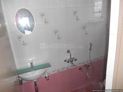 Bathroom Image of 885 Sq.ft 2 BHK Apartment / Flat for sale in Perumbakkam Chennai for Rs. 4000000