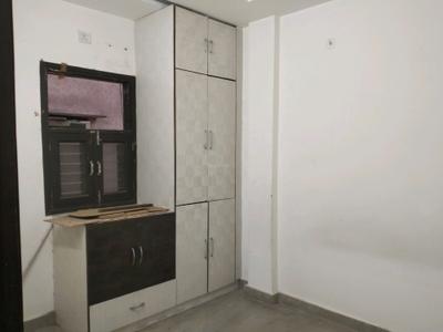 Bedroom Image of 450 Sq.ft 1 BHK Builder Floor for rent in Shalimar Bagh New Delhi for Rs. 15000