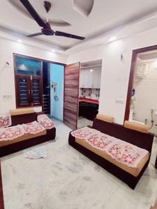 Bedroom Image of 650 Sq.ft 2 BHK Builder Floor for rent in Sector 5 Rohini New Delhi for Rs. 25000