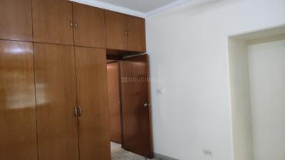 Bedroom Image of 1600 Sq.ft 3 BHK Apartment / Flat for sale in DDA Sector C Pocket 8, Vasant Kunj New Delhi for Rs. 45000000