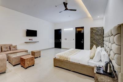 Bedroom Image of ICY PGs in Sector 51, Noida