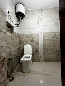Bathroom Image of 800 Sq.ft 2 BHK Builder Floor for sale in Sri Niwaspuri New Delhi for Rs. 12000000