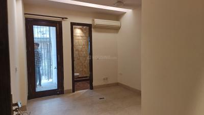 Bedroom Image of 2000 Sq.ft 3 BHK Builder Floor for rent in Greater Kailash I New Delhi for Rs. 120000