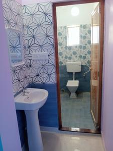 Bathroom Image of 700 Sq.ft 2 BHK Independent House for rent in Lavanya Kantabada, Ghangapatna Bhubaneswar for Rs. 80000
