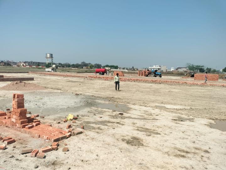 Easy reach to Gomti Nagar Railway Station Main Image 1