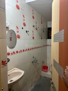 Bathroom Image of 900 Sq.ft 1 BHK Builder Floor for rent in Tukai Darshan Pune for Rs. 15000