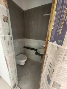 Bathroom Image of 950 Sq.ft 2 BHK Apartment / Flat for sale in Shivaji Park Mumbai for Rs. 60200000