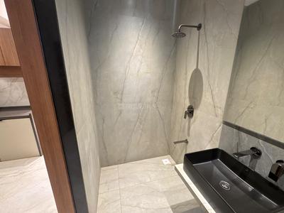 Bathroom Image of 2172 Sq.ft 4 BHK Apartment / Flat for sale in Unique Sky Links Phase I, Pashan Pune for Rs. 21600000