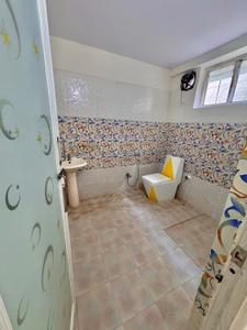 Bathroom Image of 1680 Sq.ft 3 BHK Apartment / Flat for rent in Happy Homes, Kancharapalem Visakhapatnam for Rs. 20000