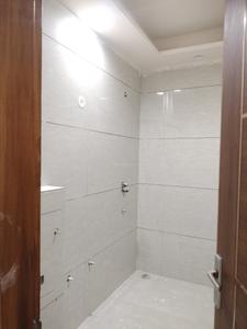 Common Bathroom Image of 1125 Sq.ft 2 BHK Builder Floor for sale in RPS Palm Drive, Sector 88 Faridabad for Rs. 11000000