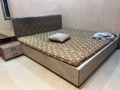 Bedroom Image of 1150 Sq.ft 2 BHK Apartment / Flat for rent in Shivalika The Address, Nipania Indore for Rs. 27000