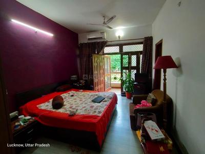 Bedroom Image of 2400 Sq.ft 4 BHK Independent House for sale in Gomti Nagar Lucknow for Rs. 20000000