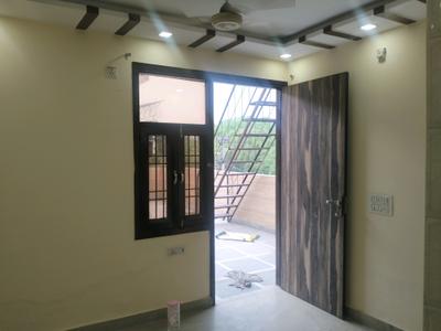 Living Room Image of 720 Sq.ft 1 BHK Builder Floor for rent in Shalimar Bagh New Delhi for Rs. 19000