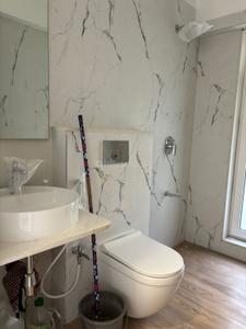 Bathroom Image of 2333 Sq.ft 3 BHK Apartment / Flat for sale in Chembur Mumbai for Rs. 79800000