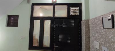 Image of 450 Sq.ft 1 RK Builder Floor for rent in Ramesh Nagar, New Delhi for Rs. 19000