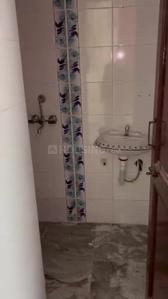 Bathroom Image of 891 Sq.ft 3 BHK Apartment / Flat for rent in Asola New Delhi for Rs. 15000