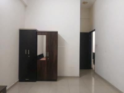 Bedroom Image of 1500 Sq.ft 2.5 BHK Apartment / Flat for sale in Amanora Future Towers, Hadapsar Pune for Rs. 16000000