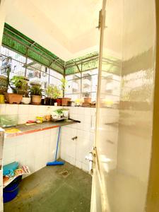 Kitchen Image of 990 Sq.ft 2 BHK Apartment / Flat for rent in Simandhar Tower, Bodakdev Ahmedabad for Rs. 28000