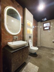 Bathroom Image of 2150 Sq.ft 4 BHK Apartment / Flat for sale in Vasant Kunj New Delhi for Rs. 34700000