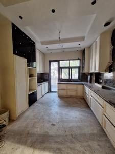 Kitchen Image of 2250 Sq.ft 4 BHK Builder Floor for sale in Preet Vihar New Delhi for Rs. 45000000