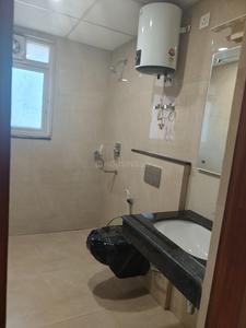 Bathroom Image of 2400 Sq.ft 4 BHK Apartment / Flat for rent in Rishita Manhattan, Gomti Nagar Lucknow for Rs. 52000