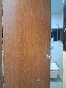 Common Bathroom Image of 1500 Sq.ft 3 BHK Apartment / Flat for sale in Swastik AVS Infra Homes, Sector 102 Noida for Rs. 5800000