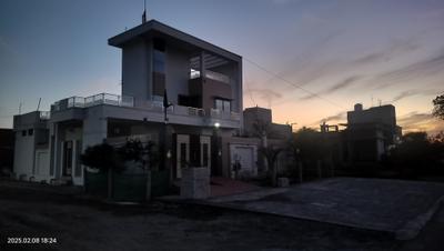 Image of 400 Sq.ft 1 BHK Builder Floor for rent in Burha, Jhansi for Rs. 6000