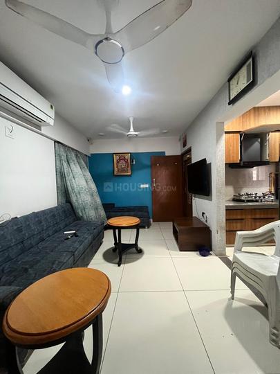 The Crest Main Image 1