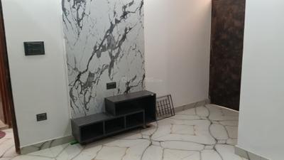 Living Room Image of 1100 Sq.ft 3 BHK Apartment / Flat for rent in Dwarka Mor New Delhi for Rs. 25000