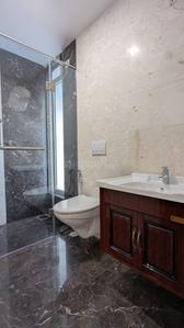 Bathroom Image of 1471 Sq.ft 3 BHK Apartment / Flat for rent in Ekta Tripolis, Goregaon West Mumbai for Rs. 110000