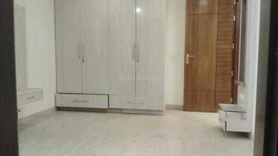 Bedroom Image of 1350 Sq.ft 3 BHK Builder Floor for sale in Kirti Nagar New Delhi for Rs. 24000000